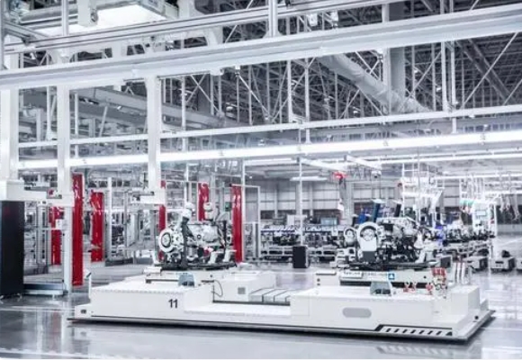 长安汽车牵手华为联通,花百亿建成亚洲最大“黑灯工厂”