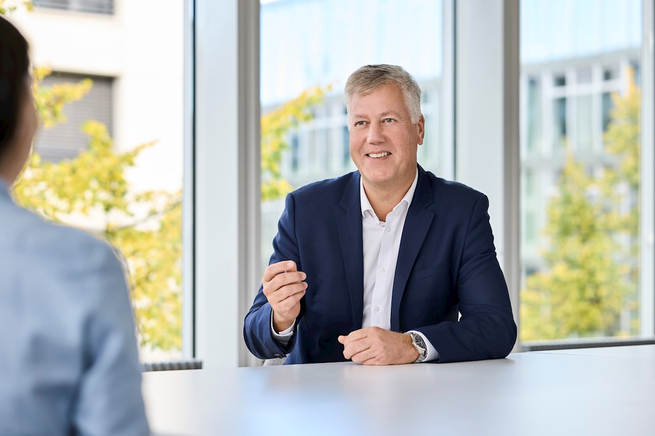 ABB发布2024 年第三季度业绩