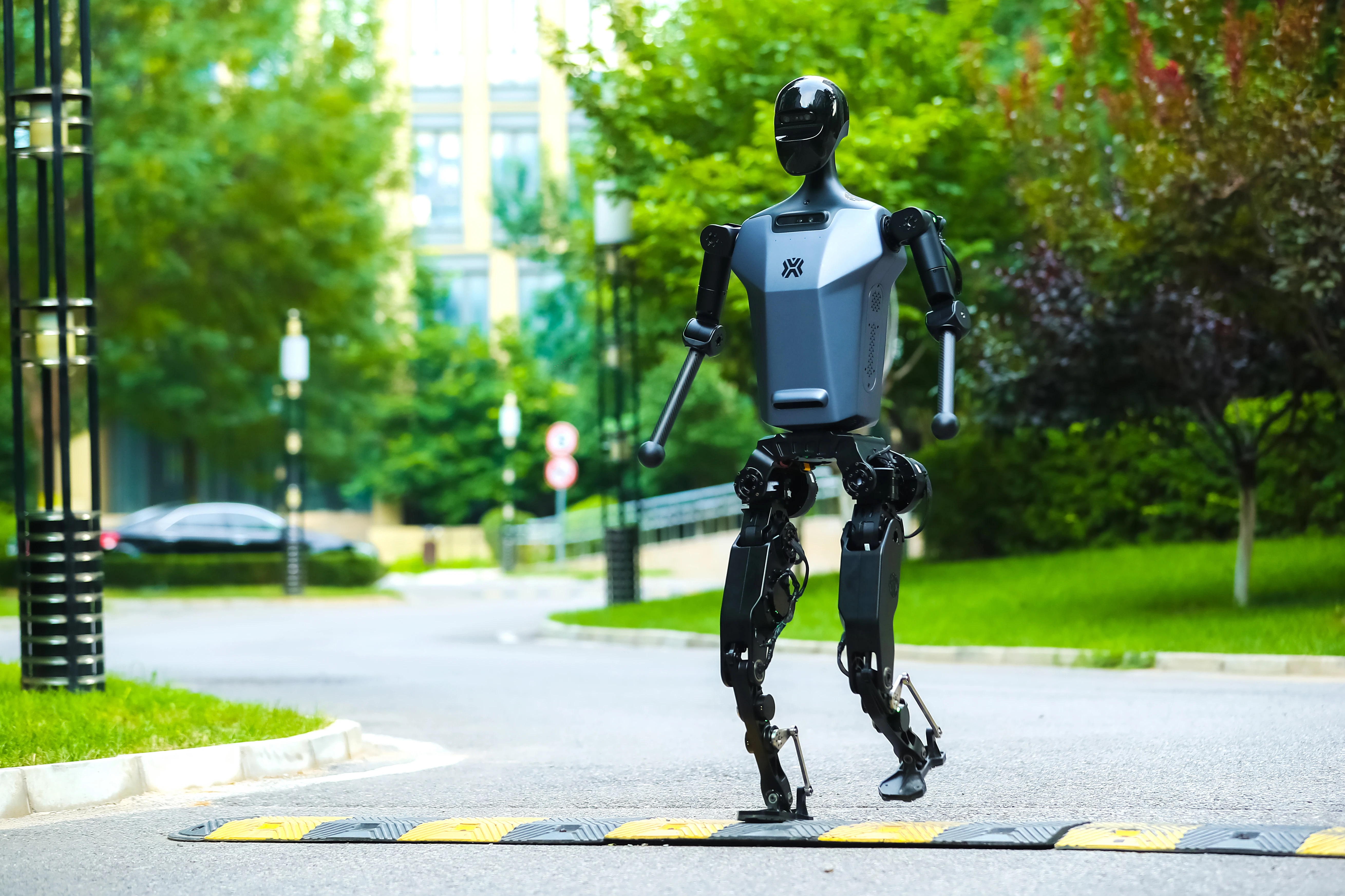 国家地方共建具身智能机器人创新中心揭牌