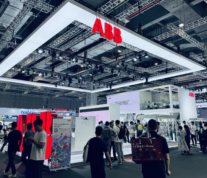 来工博会机器人展,邂逅人形机器人和大咖波尔