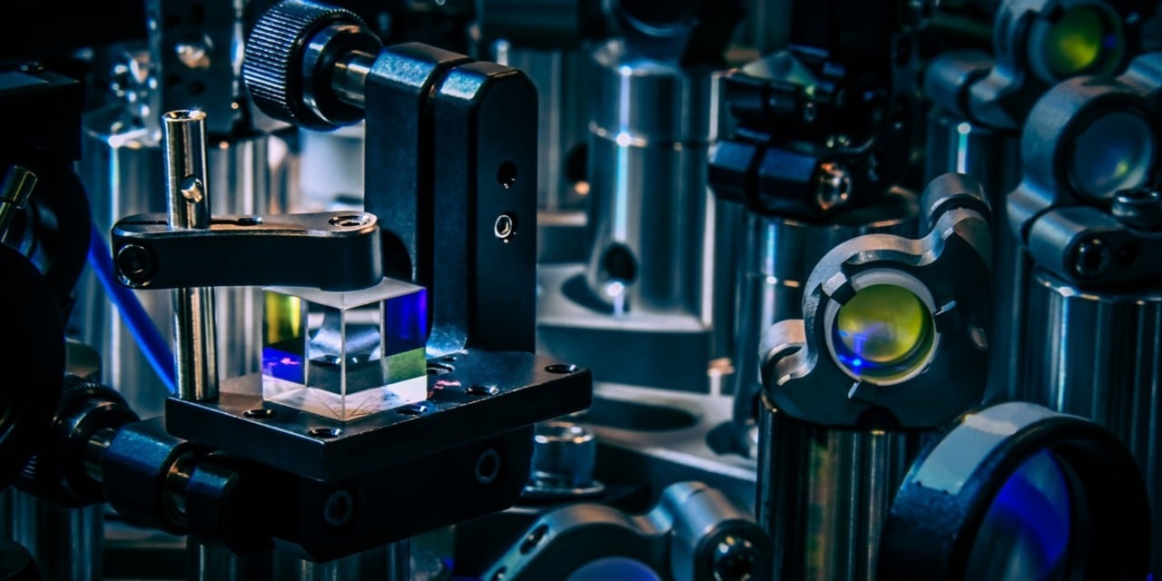 霍尼韦尔再创纪录，发布首台商用512量子体积量子计算机