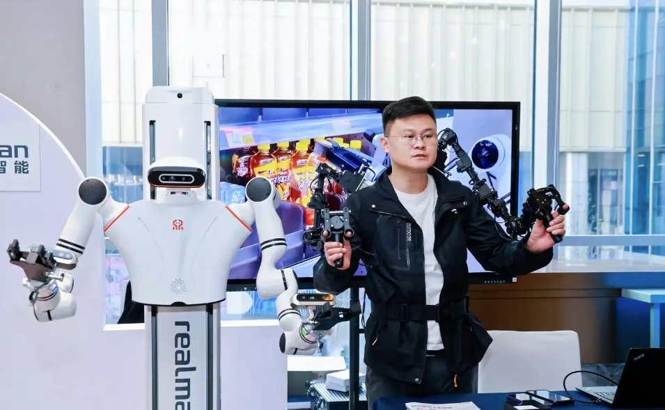 人形机器人进军职场,福兮祸兮?