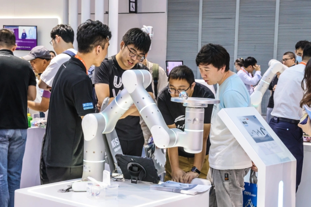 首个自适应机器人能力技术要求标准出炉