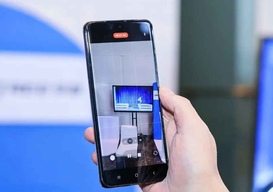 人形机器人进军职场,福兮祸兮?