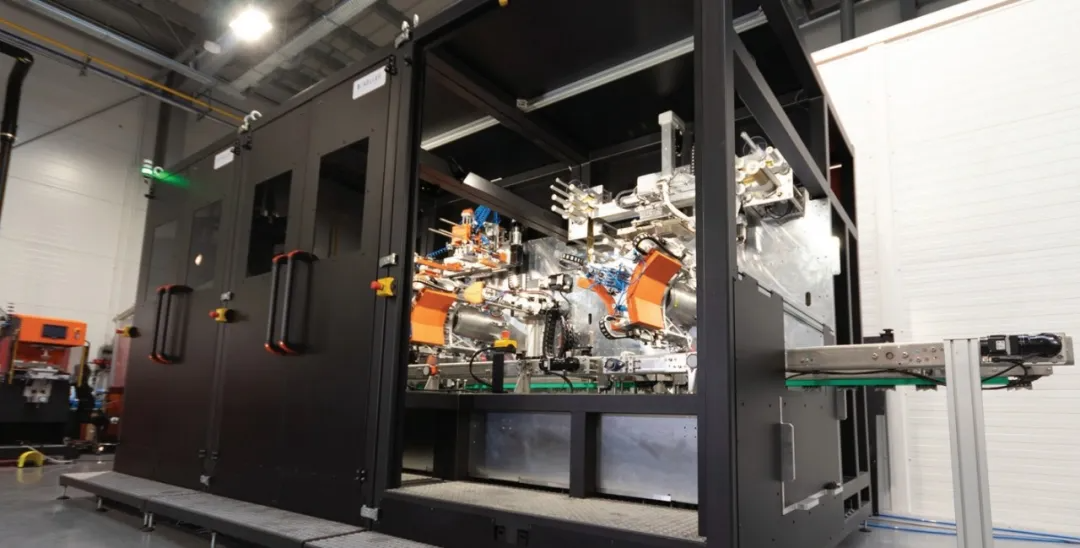 TSN终于有落地应用了!一台印刷机:65个轴+18个虚轴,微秒级超同步精度