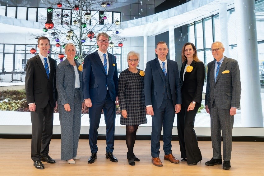 浩亭2024财年展现韧性,2025财年目标突破10亿欧元