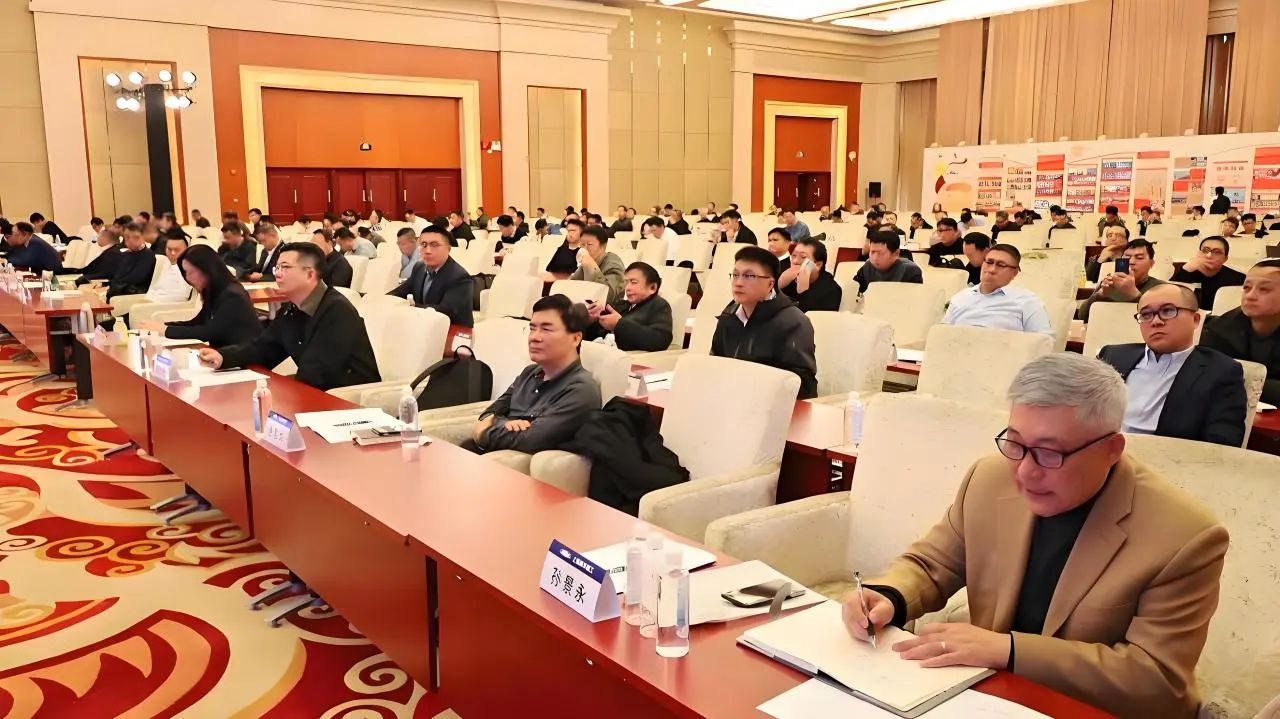 新时达亮相2024年港机技术交流大会