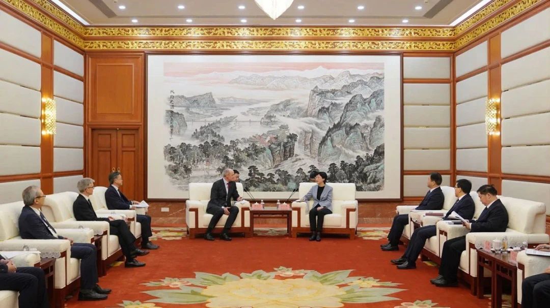 签约落地!西门子与四川省全面战略合作再添硕果