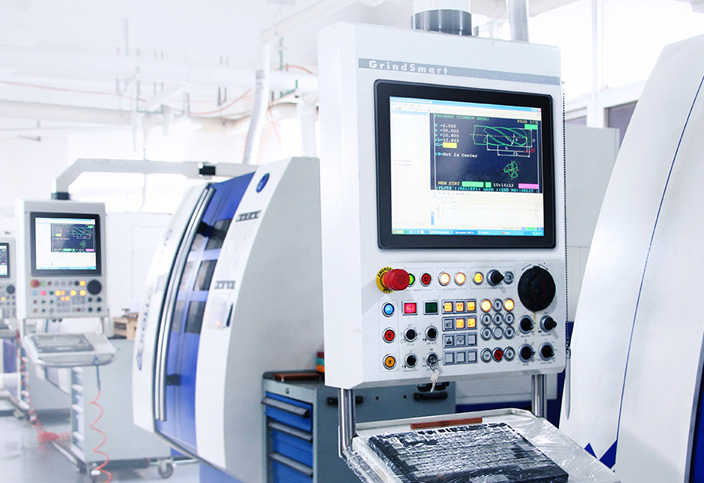 【触想智能】工业电脑一体机在数控机床设备上应用的注意事项以及工业电脑日常维护知识分享-牛翰网